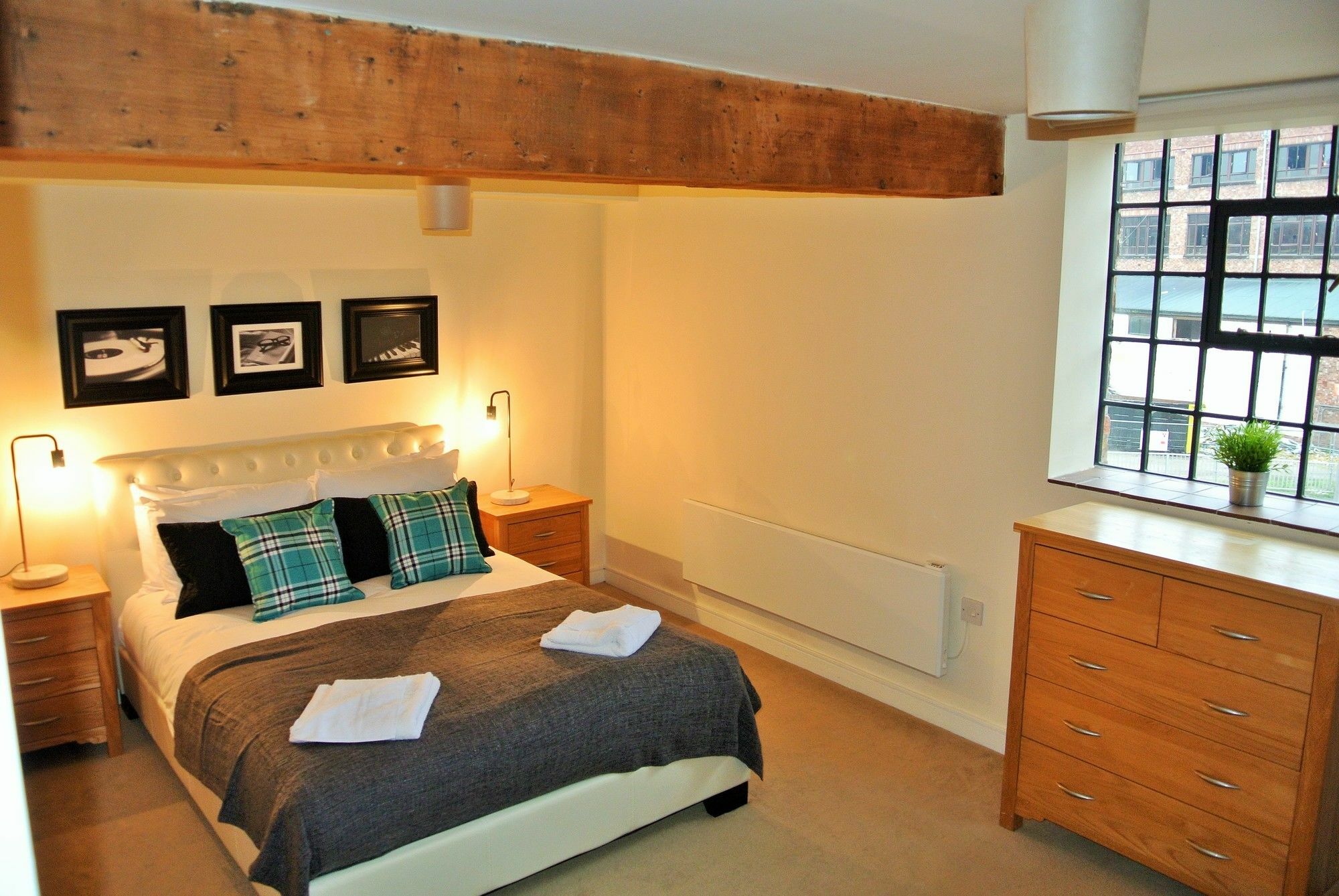 Oyo Approved Serviced Apartments Steam Mill Chester Exterior foto